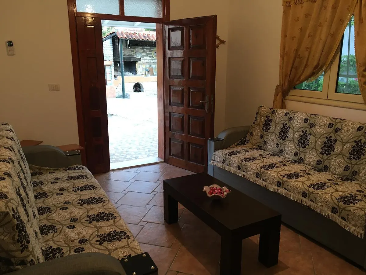 Prázdninový dům Villas Apartments Shahaj Vlorë